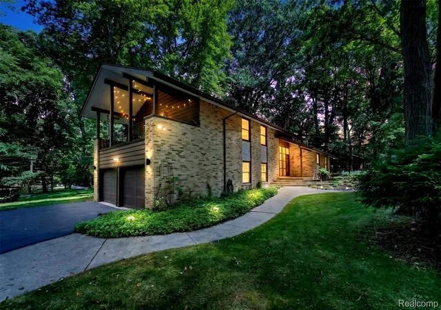 1st image of 7388 Lindenmere Dr, Bloomfield Hills, MI 48301 | MLS# 20261061410