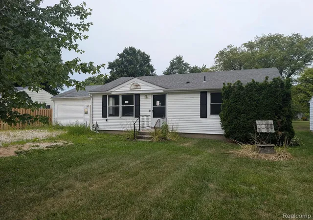 2nd image of 1334 Transue Ave, Burton, MI 48509 | MLS# 20261061419