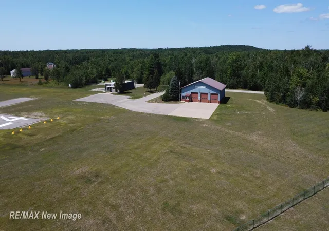 5th image of 8496 Birchbark Dr, Mancelona, MI 49659 | MLS# 61050217408