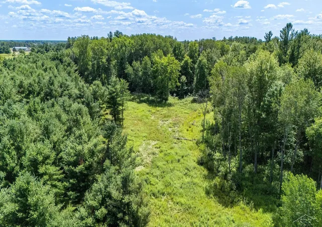 3rd image of 6323 Ward Rd, Sterling, MI 48659 | MLS# 61050217410