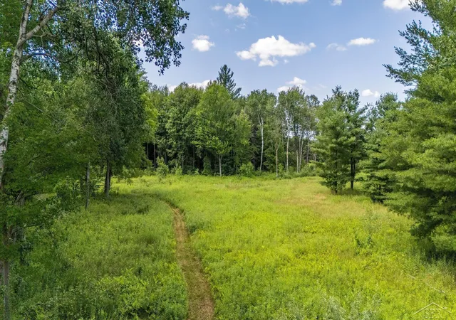 4th image of 6323 Ward Rd, Sterling, MI 48659 | MLS# 61050217410
