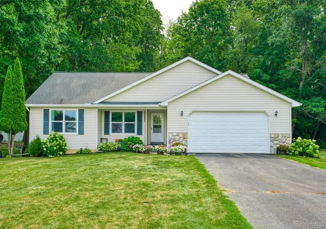 Photo 1 of Sale Pending at 10851 Mackinaw Trl, Fowlerville, MI 48836 | MLS# 20261061425 | Listing updated on 2026-08-30