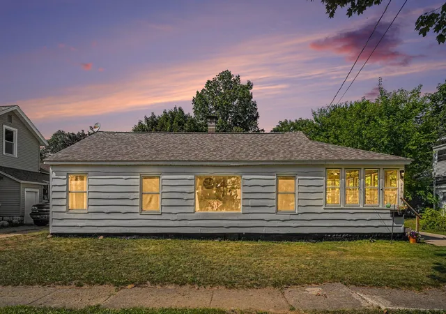 1st image of 250 W Franklin St, Otsego, MI 49078 | MLS# 66026040584