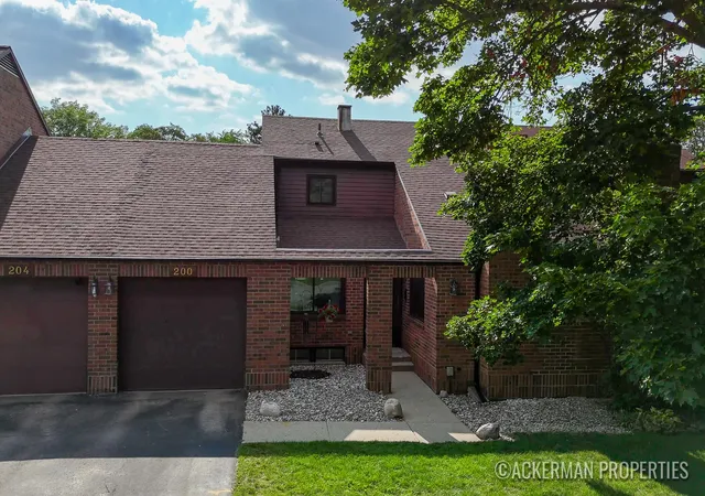 image of 200 Heritage Commons St Se, Grand Rapids City Kent, MI 49503 | MLS# 65026040580