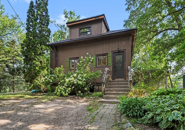 1st image of 2067 Riverbank Ave Ne, Grand Rapids, MI 49525 | MLS# 65026040595