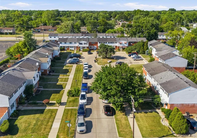Photo 1 of Sale Pending at 19889 Susan Ct, Clinton Township, MI 48035 | MLS# 20261061468 | Listing updated on 2026-08-14