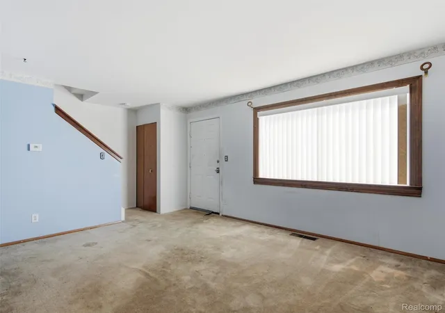 Listing Photo 5 - Condo for sale in building located at 19889 Susan Ct, Clinton Township, MI 48035