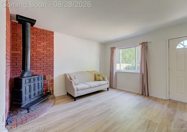 Photo 2 of Single family home for sale at 680 E Annabelle Ave, Hazel Park City Oakland, MI 48030 | MLS# 20261061471 | Listing updated on 2026-08-31