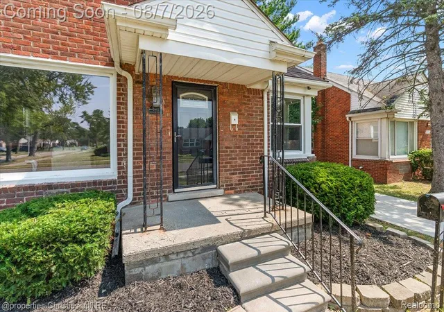 5th image of 21711 Bournemouth St, Harper Woods, MI 48225 | MLS# 20261061473