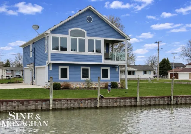 1st image of 113 Roselawn St, Algonac, MI 48001 | MLS# 58050217425