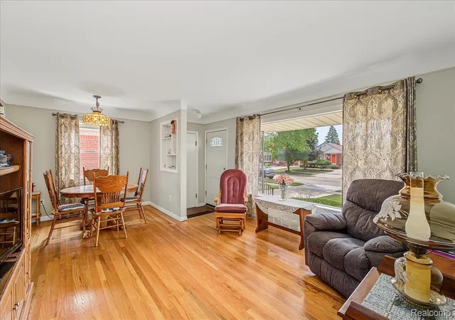 5th image of 17404 Leslie Ave, Allen Park, MI 48101 | MLS# 20261061490