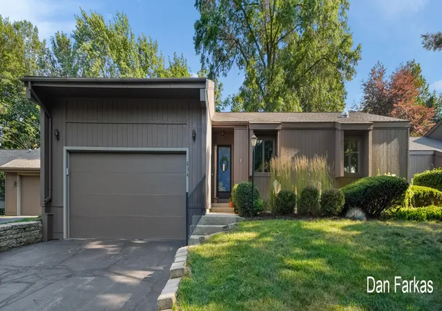 1st image of 834 Brook Village Ct, Holland, MI 49423 | MLS# 65026040614