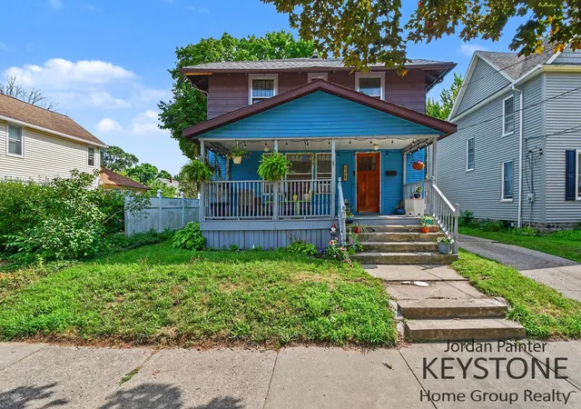 1st image of 128 Dale St Ne, Grand Rapids, MI 49505 | MLS# 65026040627