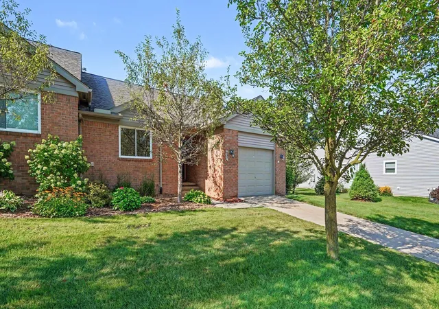 2nd image of 637 Bristol Dr, Chelsea, MI 48118 | MLS# 81026040623