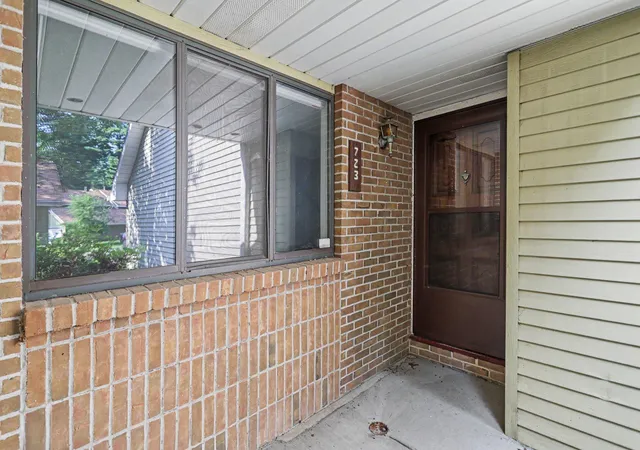 2nd image of 723 Charlemagne Blvd, Battle Creek, MI 49017 | MLS# 64026040630