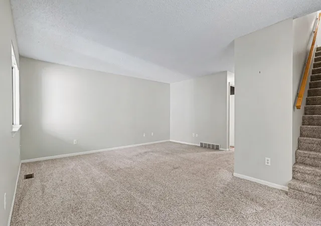 Photo 4 of Condo for sale at 723 Charlemagne Blvd, Battle Creek, MI 49017 | MLS# 64026040630 | Listing updated on 2026-09-18