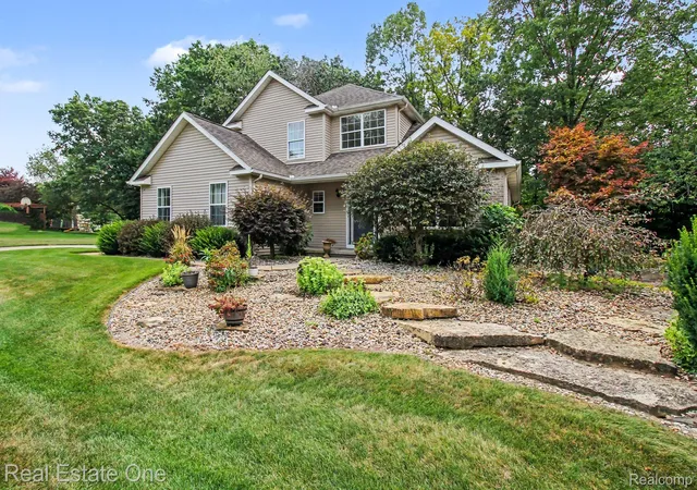 2nd image of 7926 Forest Creek Ct, Whitmore Lake, MI 48189 | MLS# 20261061509
