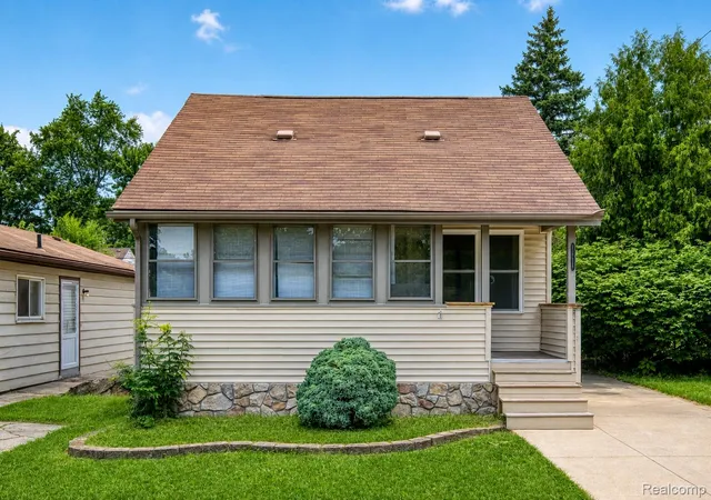 Photo 1 of Single family home for sale at 15852 Lola Dr, Redford, MI 48239 | MLS# 20261061516 | Listing updated on 2026-09-01