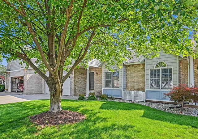 4th image of 11286 Blue Heron Pkwy, Holland, MI 49424