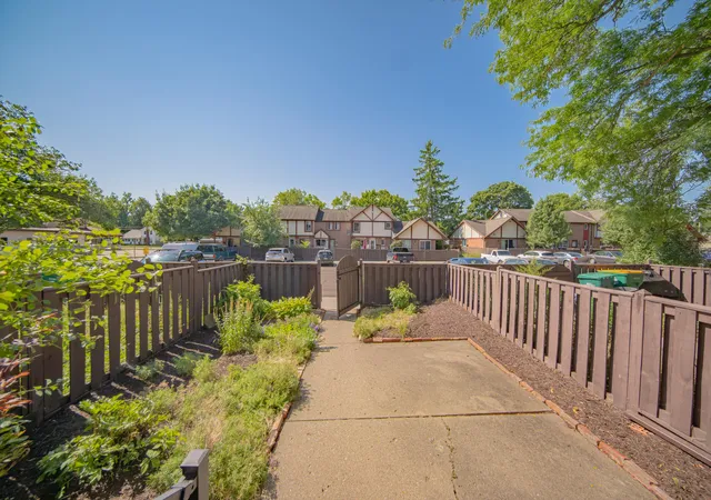 4th image of 963 Terrace Ln N, Ypsilanti Charter Township Washtenaw, MI 48198 | MLS# 81026040637