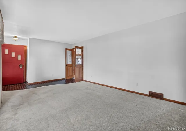 4th image of 1195 56Th St Sw, Wyoming, MI 49509 | MLS# 20261061522