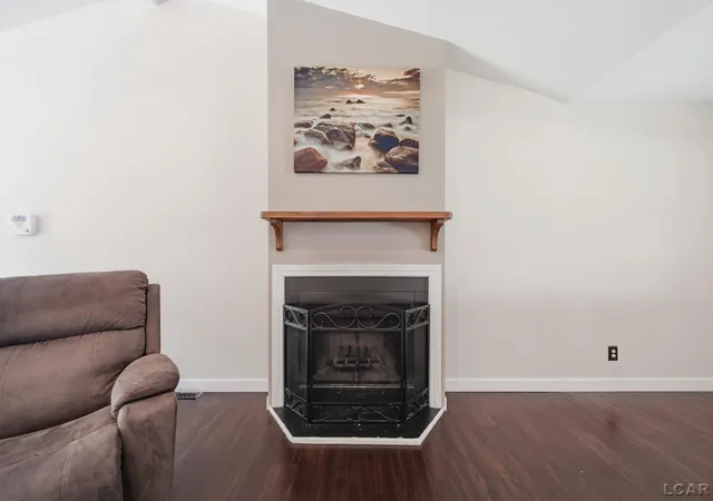 Photo 4 of Single family home for sale at 2915 Lee Marie Dr, Adrian, MI 49221 | MLS# 56050217440 | Listing updated on 2026-09-14