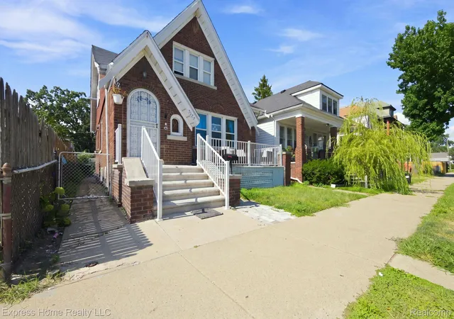 2nd image of 5127 Harold St, Hamtramck, MI 48212 | MLS# 20261061542