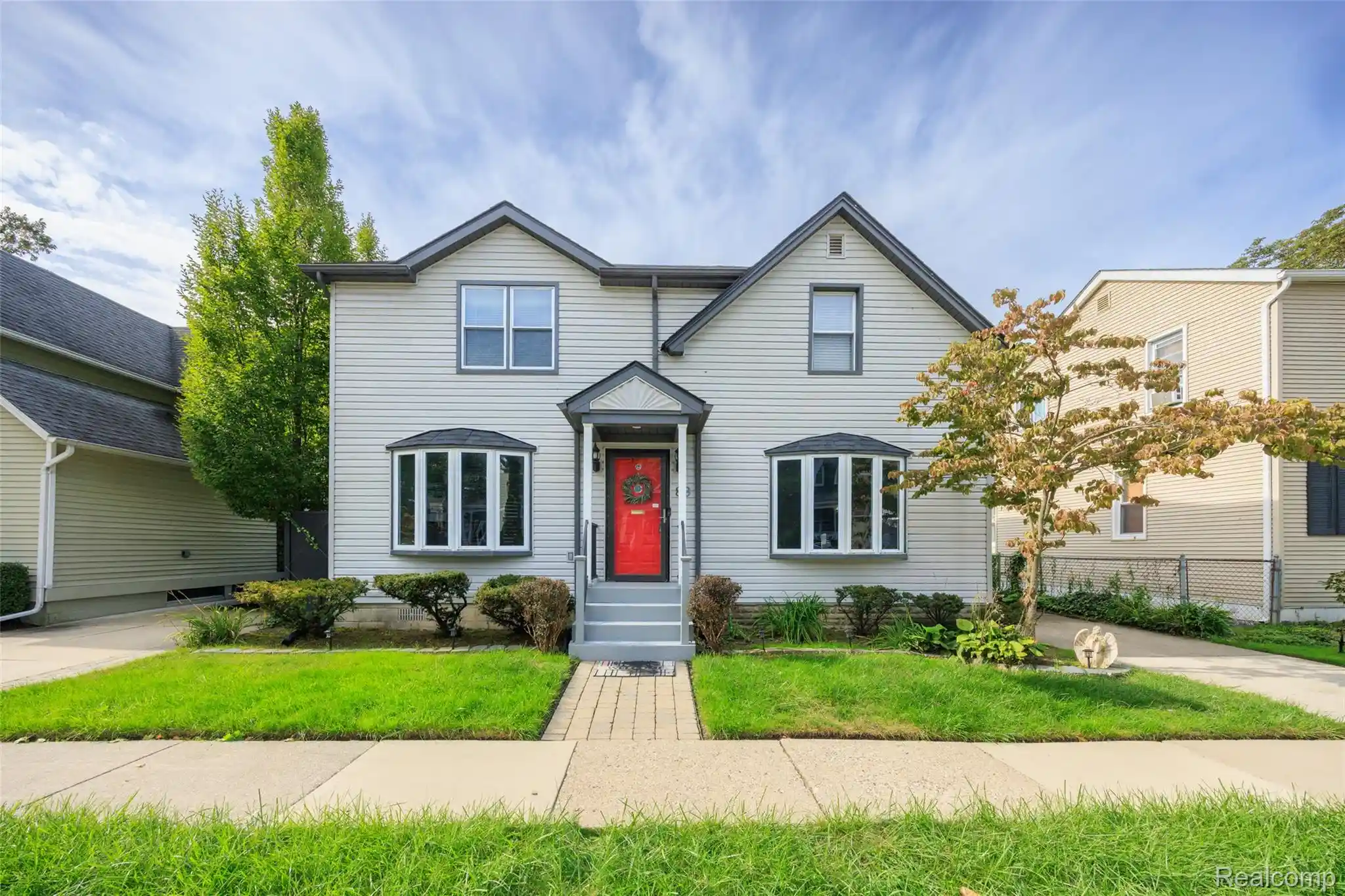 Photo 1 of Single family home for sale at 89 Muir Rd, Grosse Pointe Farms, MI 48236 | MLS# 20261061549 | Listing updated on 2026-10-03