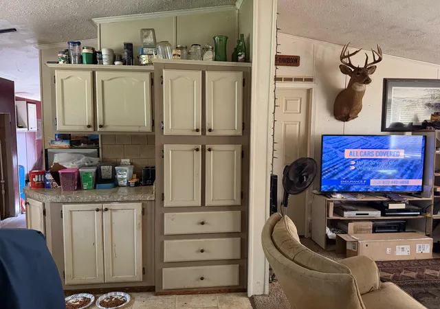 Photo 4 of Single family home for sale at 5692 E Loop Rd, Hesperia, MI 49421 | MLS# 71026040667 | Listing updated on 2026-08-19