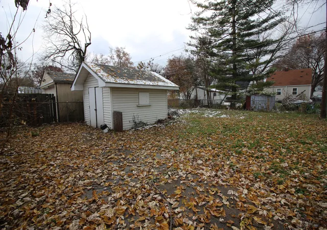 Photo 2 of Single family home for sale at 15881 Lennane St, Redford, MI 48239 | MLS# 81026040668 | Listing updated on 2026-08-12