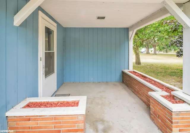 5th image of 1762 Copas Rd, Owosso, MI 48867 | MLS# 61050217448