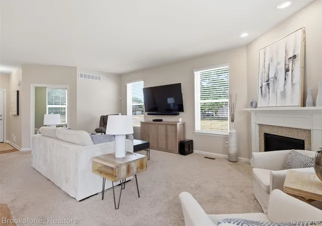 5th image of 2268 Crystal Crossing Dr, Howell, MI 48843 | MLS# 20261061560