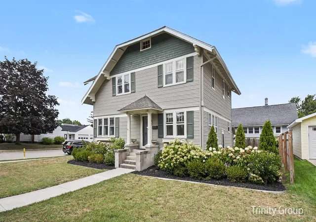 2nd image of 533 E Central Ave, Zeeland, MI 49464 | MLS# 65026040672