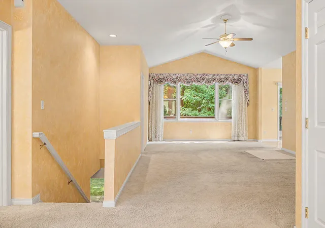 5th image of 3015 S Wood Dale Dr, Summit Township Jackson, MI 49203 | MLS# 55026040671