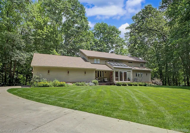 1st image of 11349 Philway St Ct, Brighton, MI 48114 | MLS# 20261061574