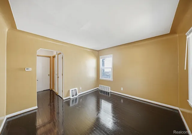 Photo 3 of Single family home for sale at 14694 Jacob Ave, Eastpointe City Macomb, MI 48021 | MLS# 20261061575 | Listing updated on 2026-09-13