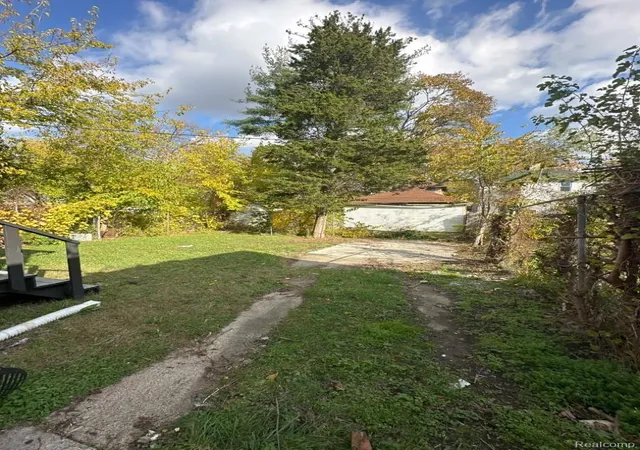3rd image of 12290 Griggs St, Detroit, MI 48204 | MLS# 20261061592