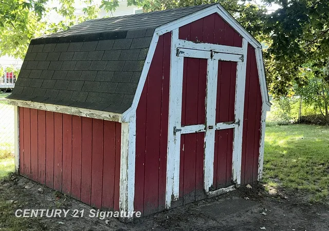 Photo 35 of Single family home for sale at 407 W Jenny St, Bay City, MI 48706 | MLS# 5050217454 | Listing updated on 2026-10-22