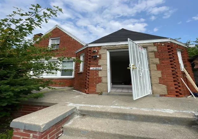 2nd image of 14560 Santa Rosa Dr, Detroit, MI 48238 | MLS# 20261061602