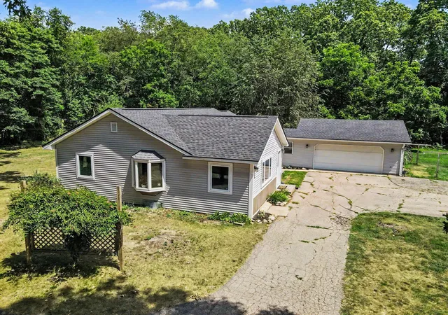 30th image of 13801 32nd St, Gobles, MI 49055 | MLS# 69026040687