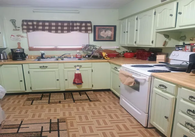 4th image of 18222 Us-10, Hersey, MI 49639 | MLS# 72026040686
