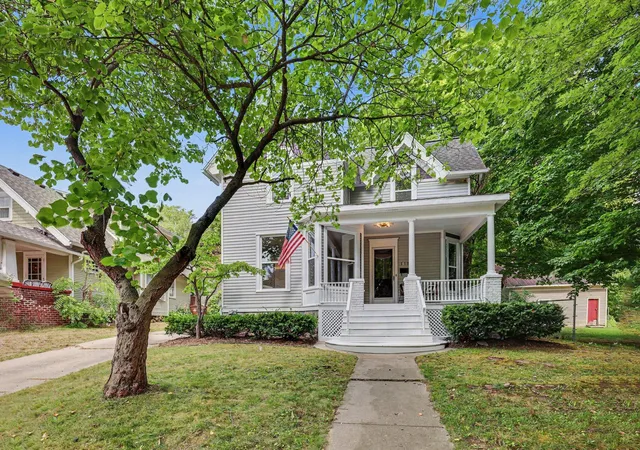 4th image of 118 N Jefferson St, Ionia, MI 48846 | MLS# 65026040678