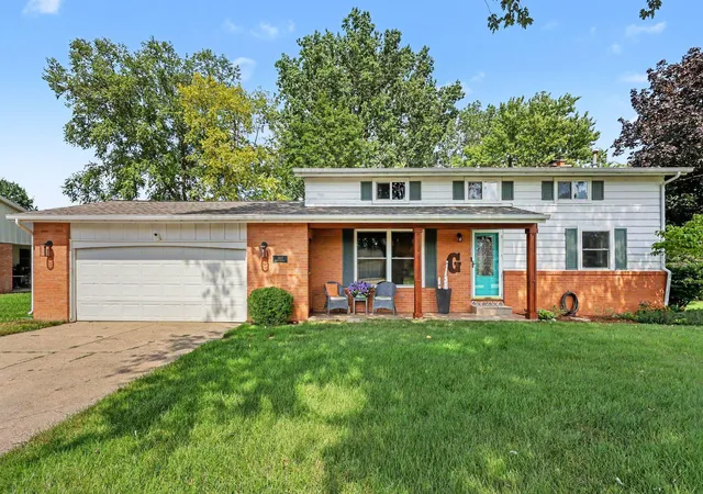 1st image of 1695 Broadview Dr, Jenison, MI 49428 | MLS# 65026040680