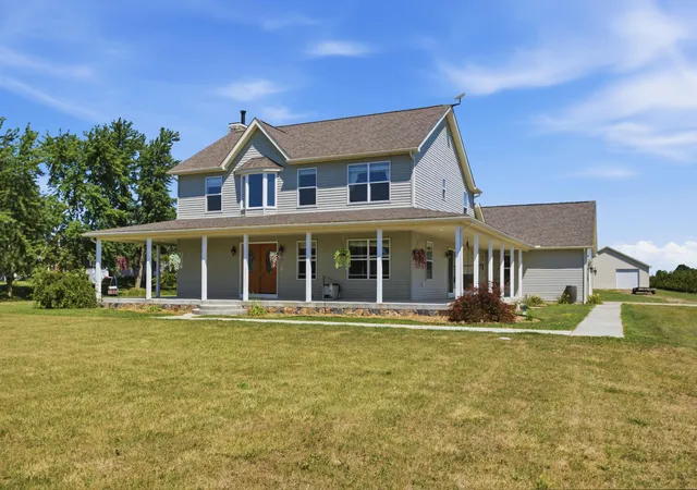 Photo 2 of Single family home for sale at 72820 Russ Rd, Richmond, MI 48062 | MLS# 81026040682 | Listing updated on 2026-08-22