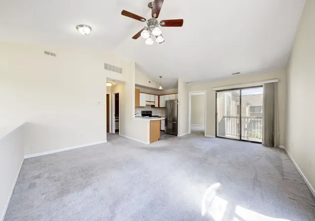 4th image of 42779 Lilley Pointe Dr, Canton, MI 48187 | MLS# 81026040688