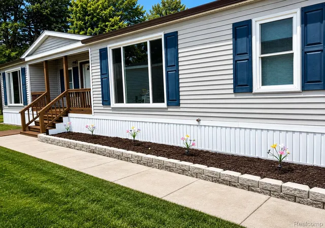 Photo 2 of Single family home for sale at 11410 N Lake Dr, Fenton, MI 48430 | MLS# 20261061609 | Listing updated on 2026-09-08