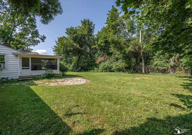 39th image of 203 S Adrian St, Tecumseh, MI 49286 | MLS# 57050217465