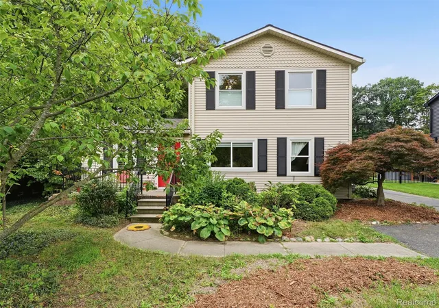 Photo 1 of Single family home for sale at 15525 Marilyn Ave, Plymouth, MI 48170 | MLS# 20261061616 | Listing updated on 2026-09-12