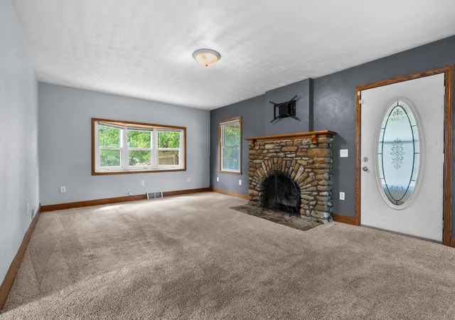 Photo 2 of Single family home for sale at 140 Wattles Rd N, Battle Creek, MI 49014 | MLS# 66026040701 | Listing updated on 2026-09-15