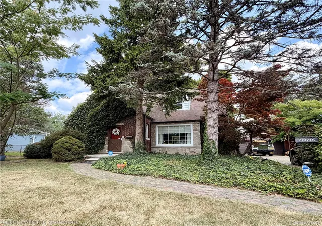 Photo 3 of Single family home for sale at 20695 Huntington Ave, Harper Woods, MI 48225 | MLS# 20261061619 | Listing updated on 2026-09-20